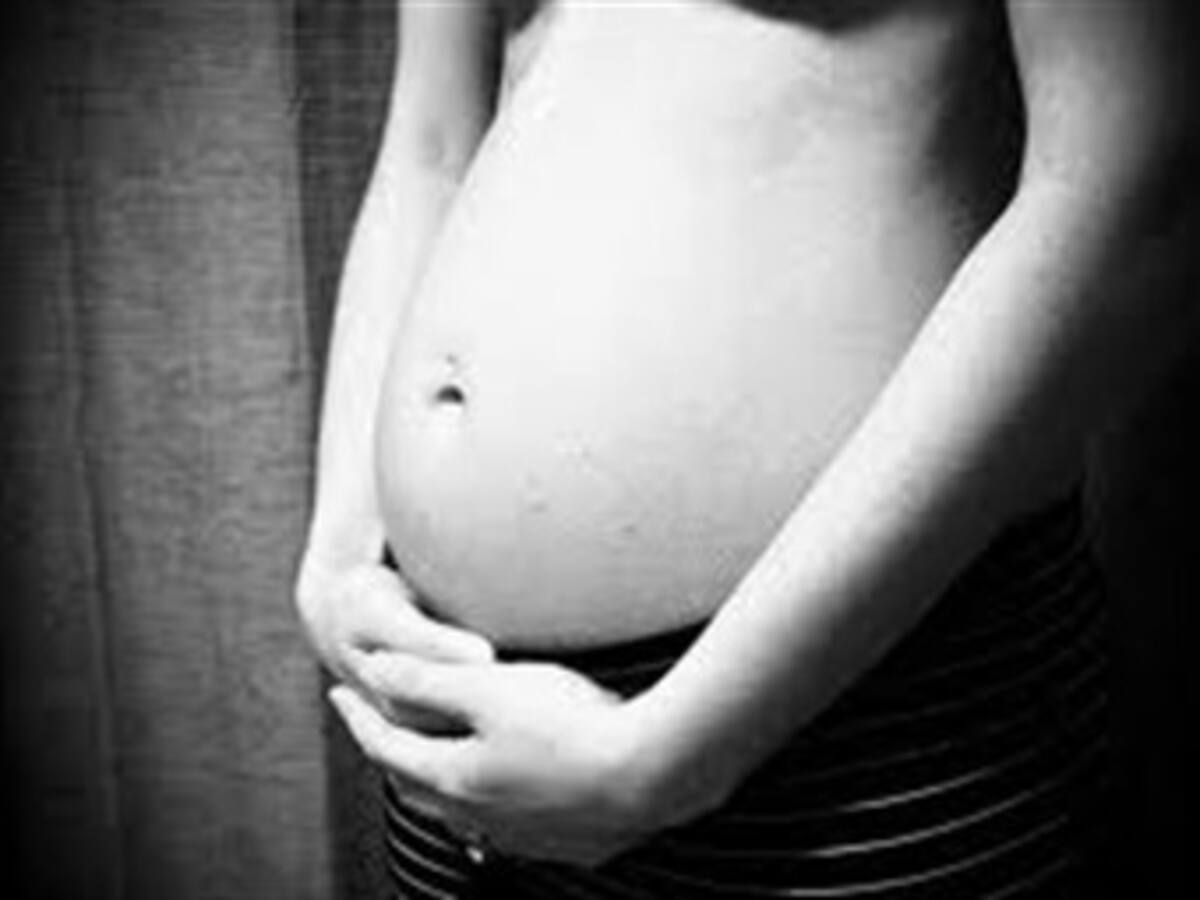 Mujeres que vayan a abortar tendrán que pagar de su bolsillo o tutelar