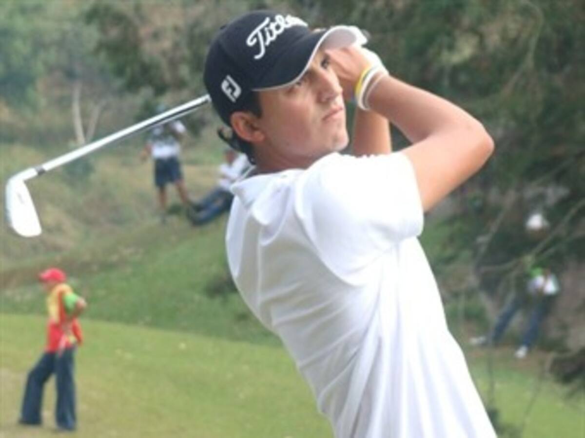 El colombiano David Vanegas es co-líder del Pacific Rubiales de Golf
