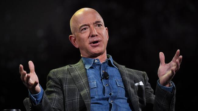 Jeff Bezos deja la dirección de Amazon