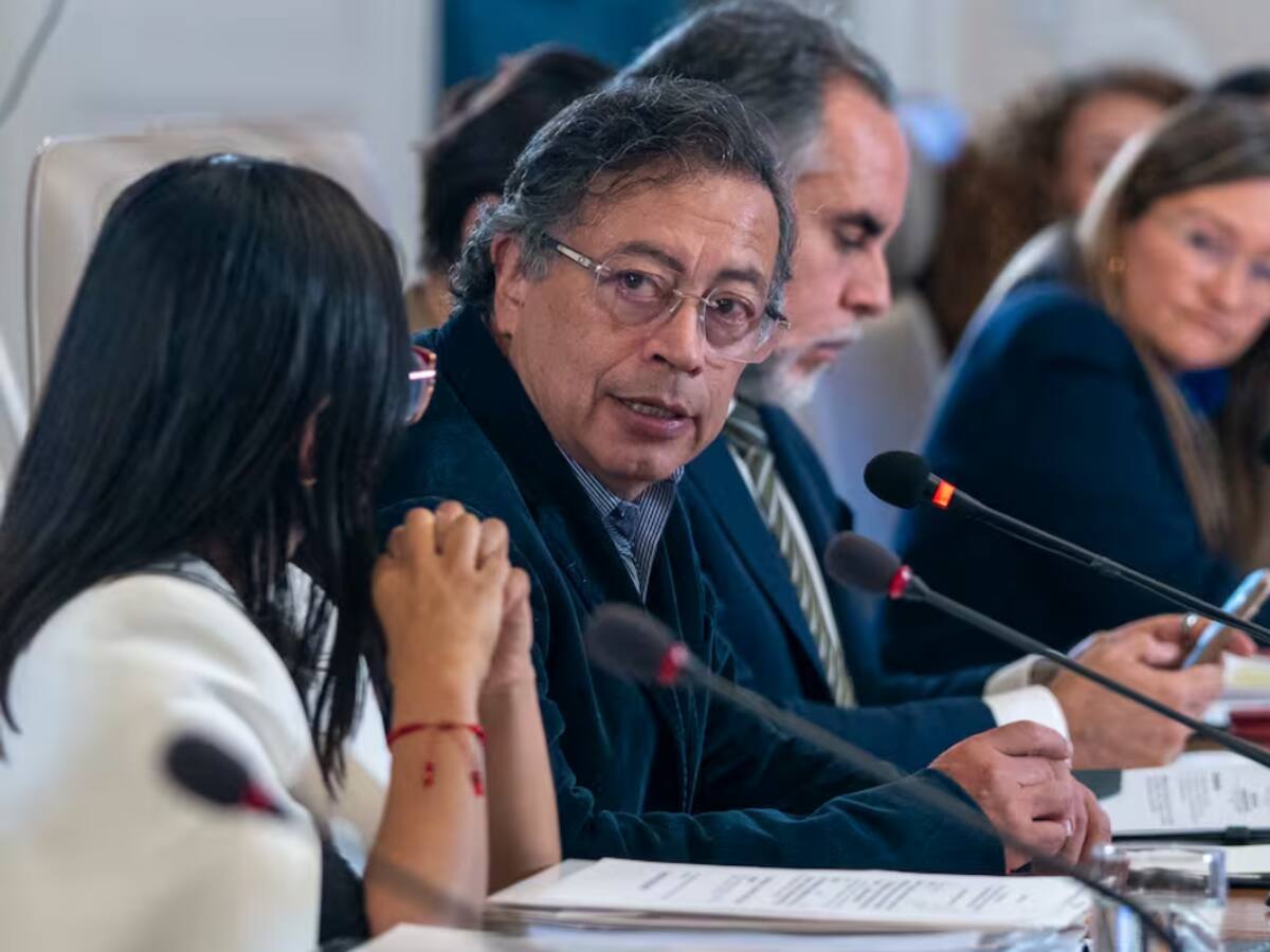 “Asesinan a nuestra gente para que el presidente retroceda”: Petro