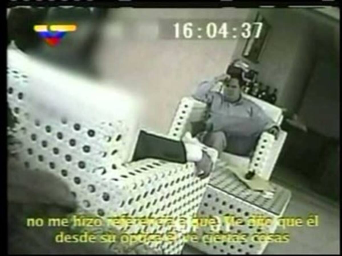 Polémica en Venezuela por video que muestra a político de la campaña Capriles recibiendo dinero