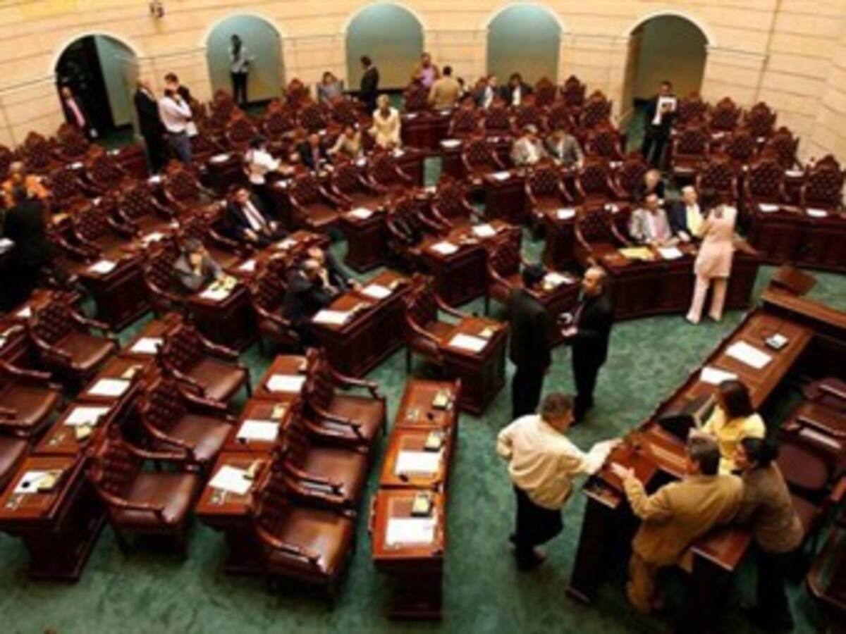 Reacciones divididas en el Congreso por afirmación de Santos sobre eventual reelección