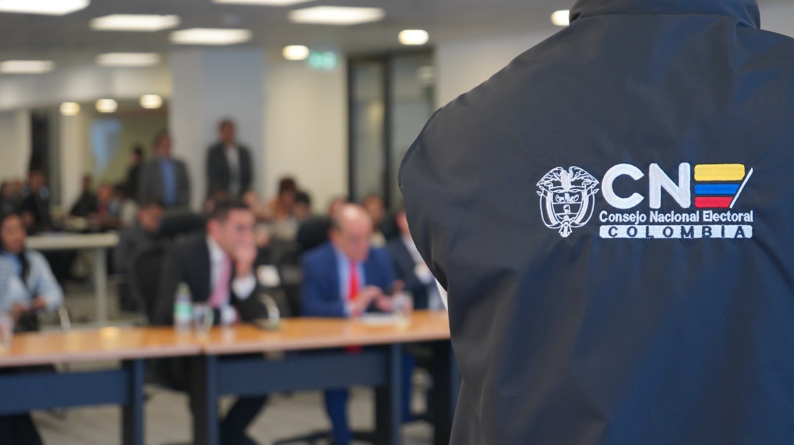 CNE capacitó a 254 consulados de Colombia sobre su plataforma de acreditación de actores electorales