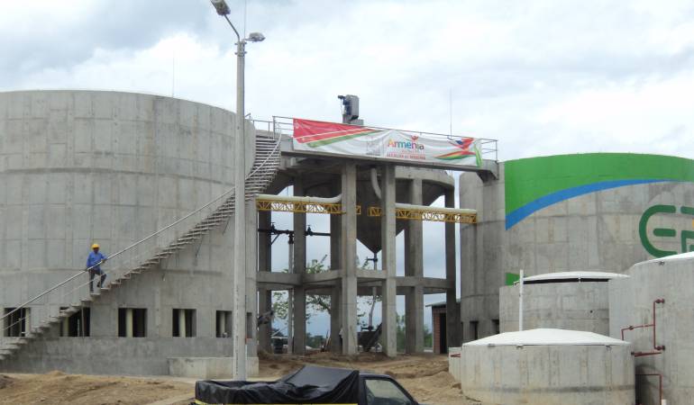 El ministro de vivienda, dijo "no podemos dejar morir los afluentes hídricos"