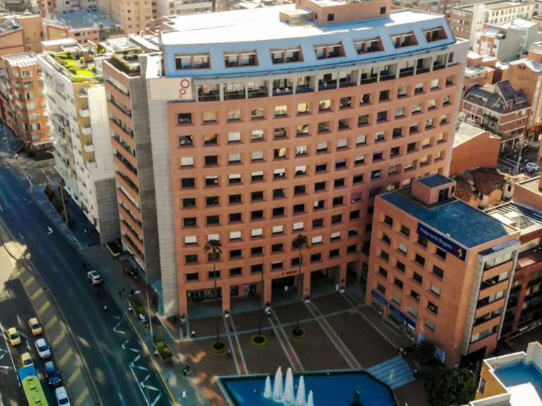 Edificio de Caracol Radio en Bogotá