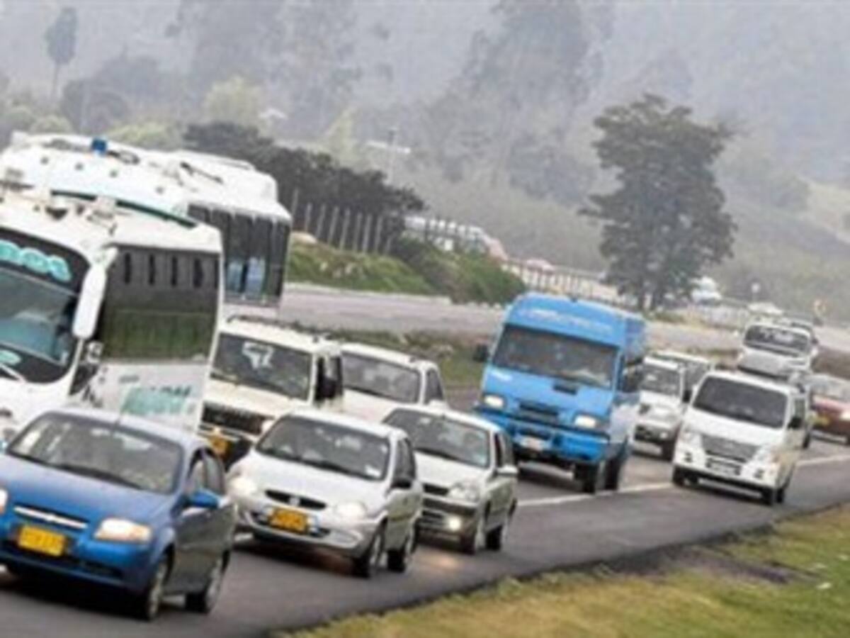 Más de 2 millones de vehículos se movilizarán durante este puente festivo