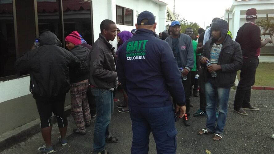 56 haitianos fueron sorprendidos en el Cauca movilizándose de manera ilegal. Foto: Colprensa.