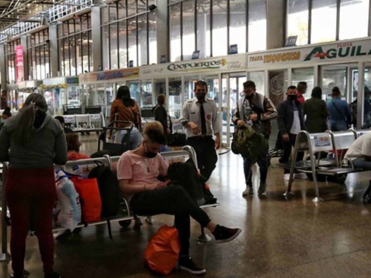 Terminal de Neiva, con la mitad de sus pasajeros