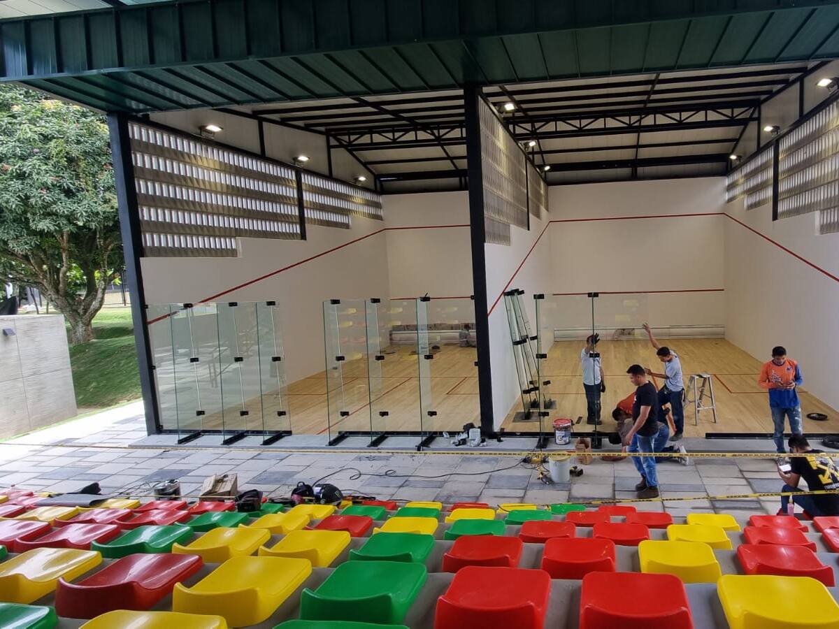 La UIS inaugura canchas de squash