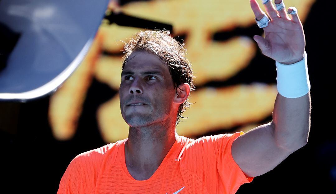 Rafael Nadal, tenista número dos del mundo, festejó con triunfo en su debut en Australia.