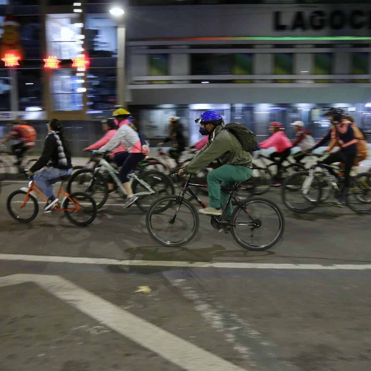 Ciclovía nocturna en Bogotá este jueves, 13 de agosto: rutas, cierres viales, horarios y más