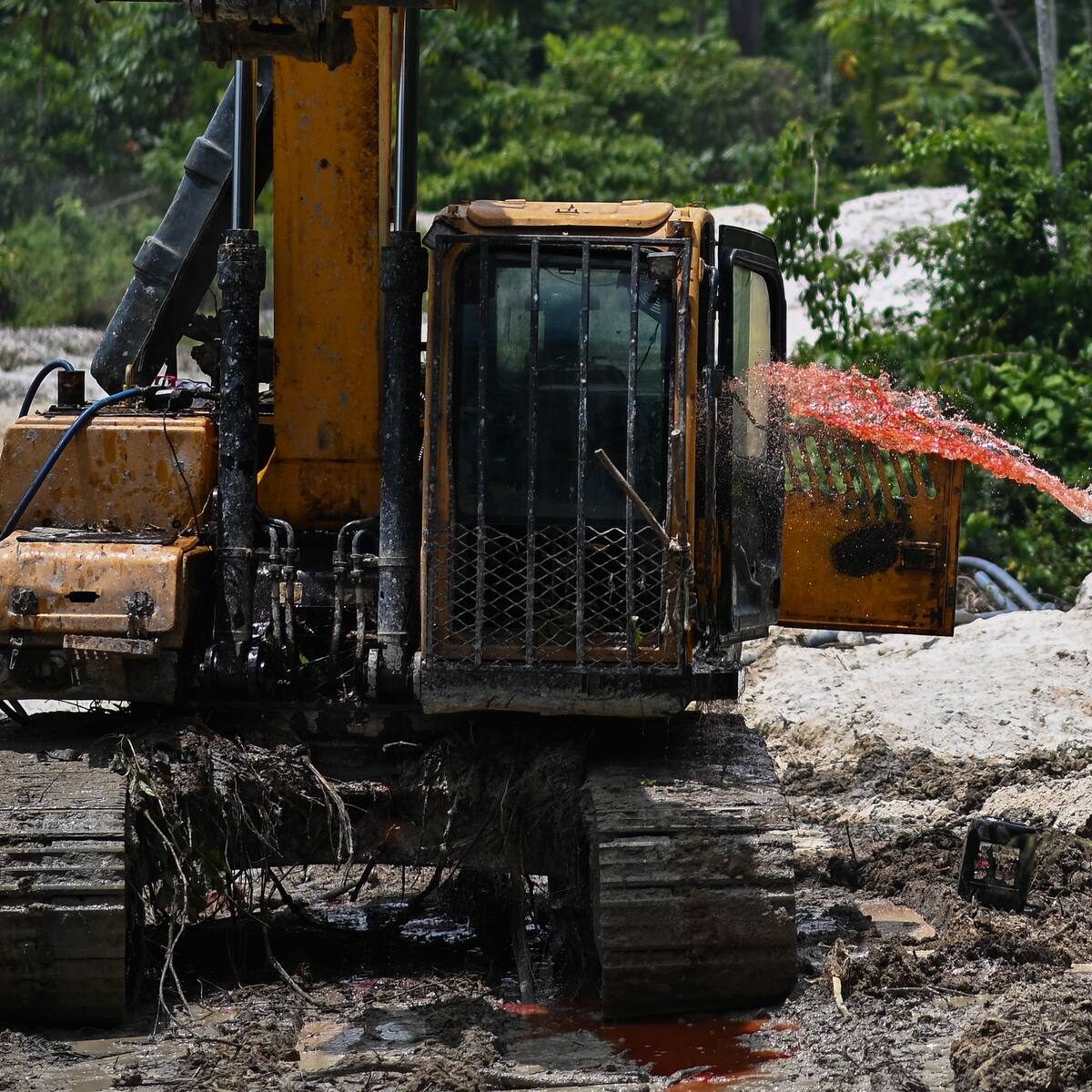 Creciente demanda de minerales puede disparar criminalidad en Colombia, Brasil y Ecuador