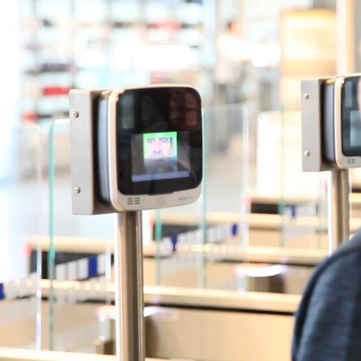 Migración Colombia instaló 30 nuevas máquinas Biomig en su control en cuatro aeropuertos