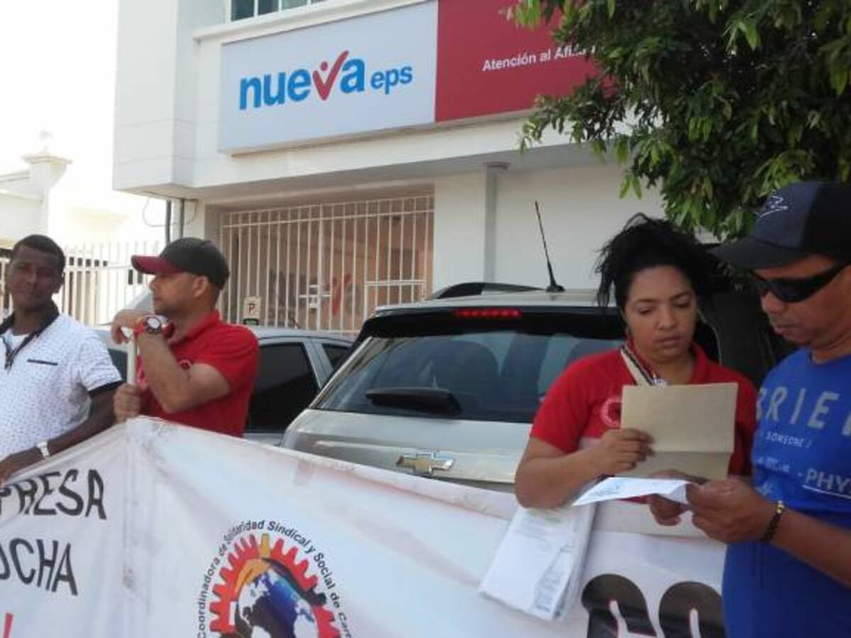 Usuarios de la Nueva EPS en Cartagena protestan por fallas en el servicio