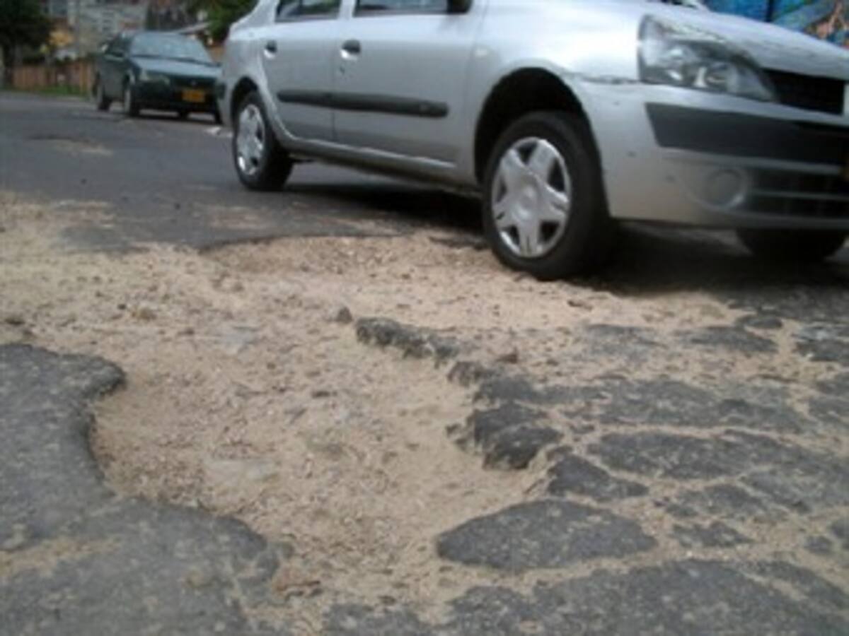 Más de 220.000 huecos serán tapados en los próximos 8 meses en Bogotá