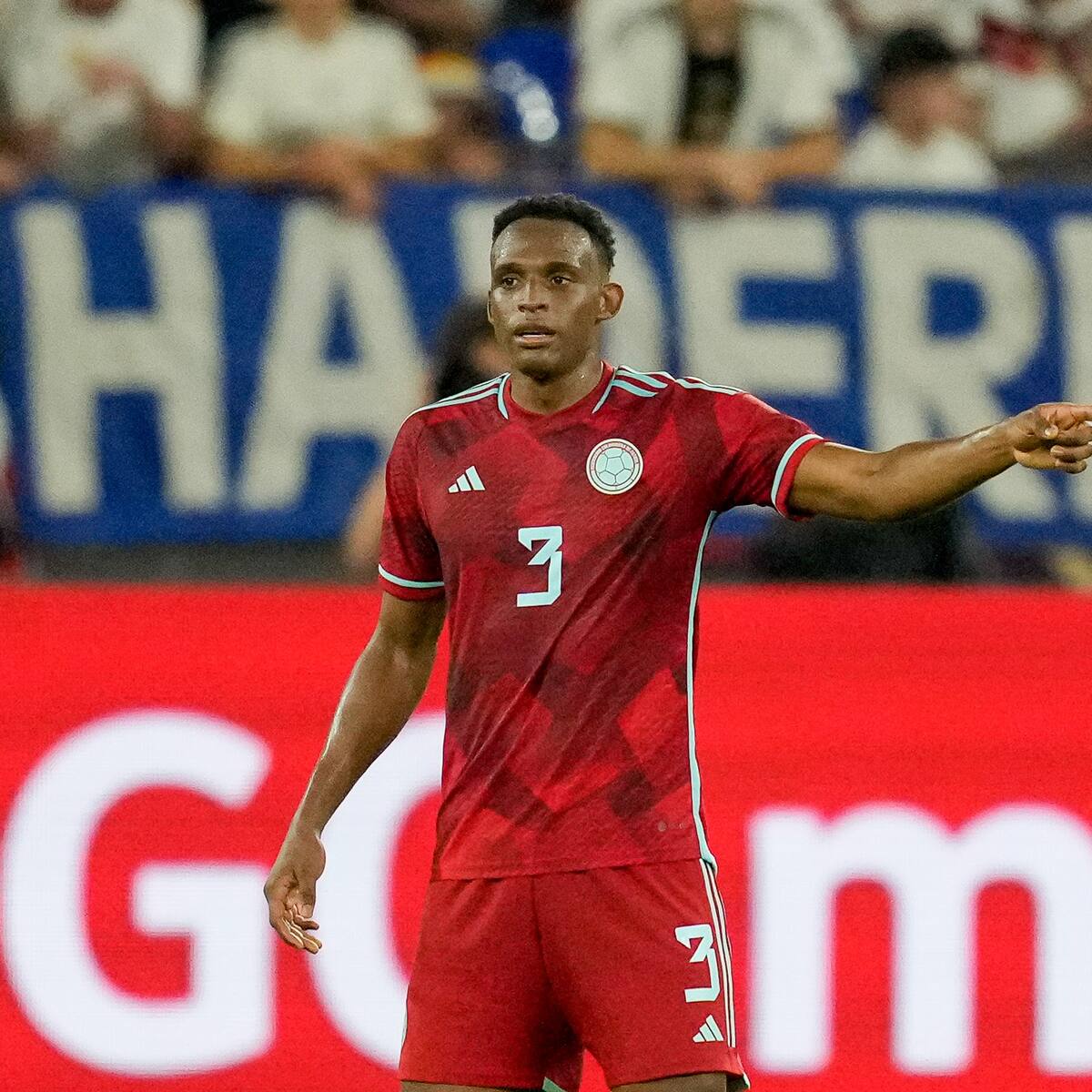 Lucumí eligió el socio ideal para compartir la zaga defensiva de Colombia en Eliminatorias