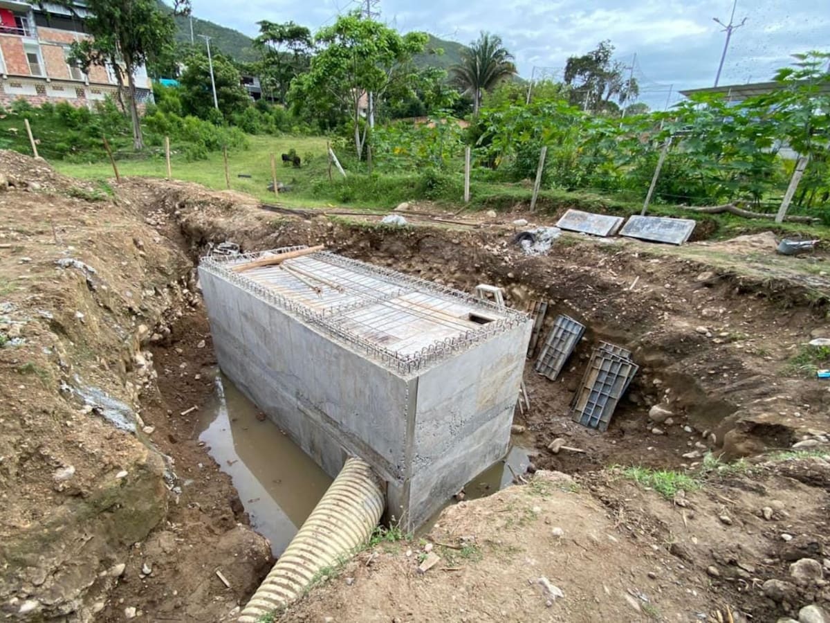 Avanzan obras de acueducto y alcantarillado para mejorar el acceso al agua en el Huila