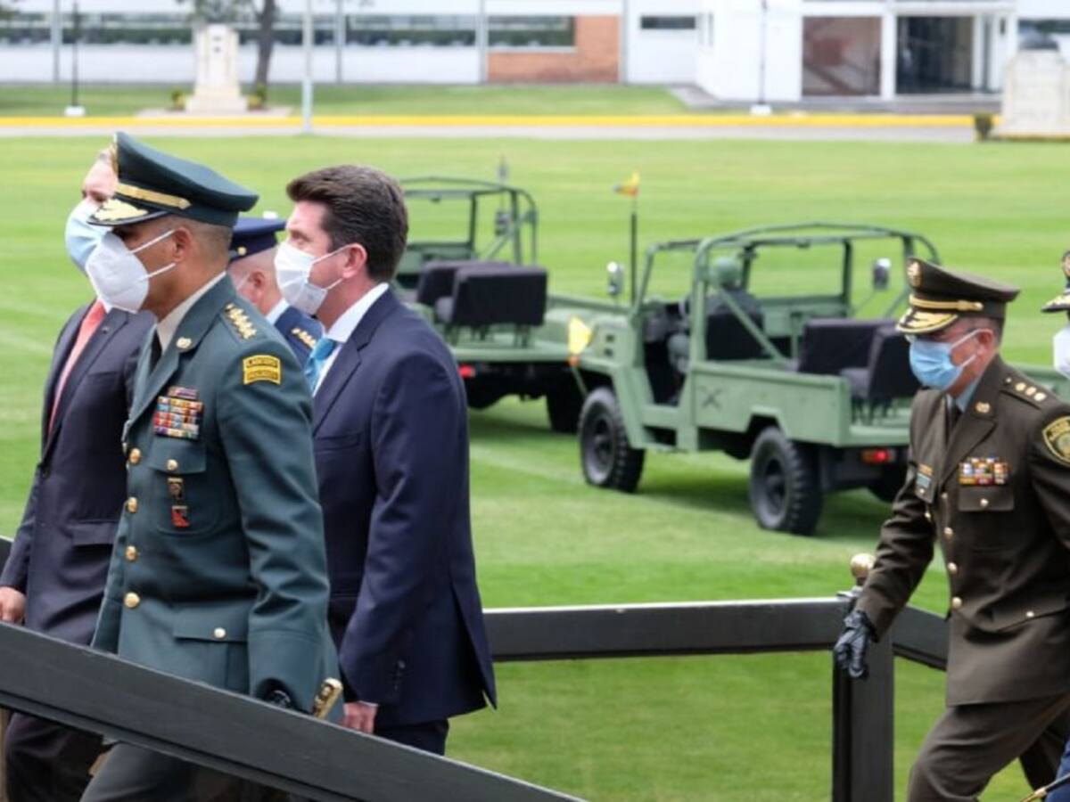 "Seguridad, seguridad y más seguridad": la promesa del nuevo MinDefensa