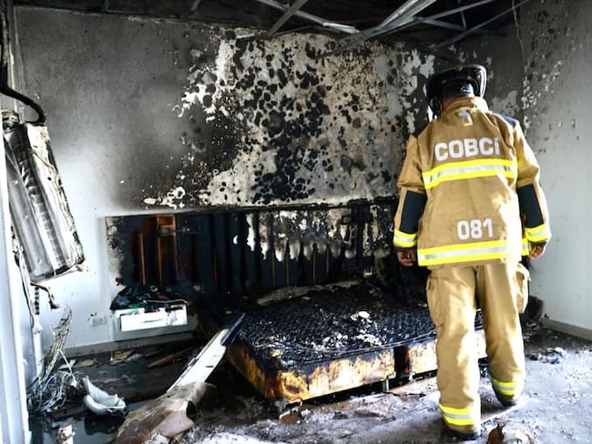 Heridas cuatro personas, entre ellos dos niños, en incendio en Cartagena