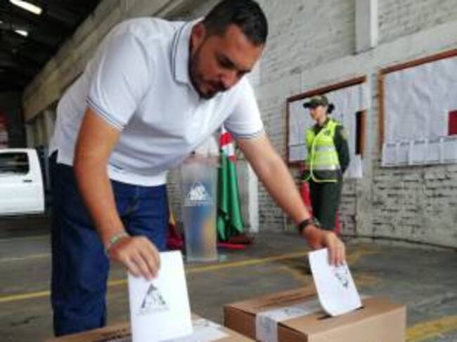 En las 34 mesas de votación hubo buena participación de los caficultores