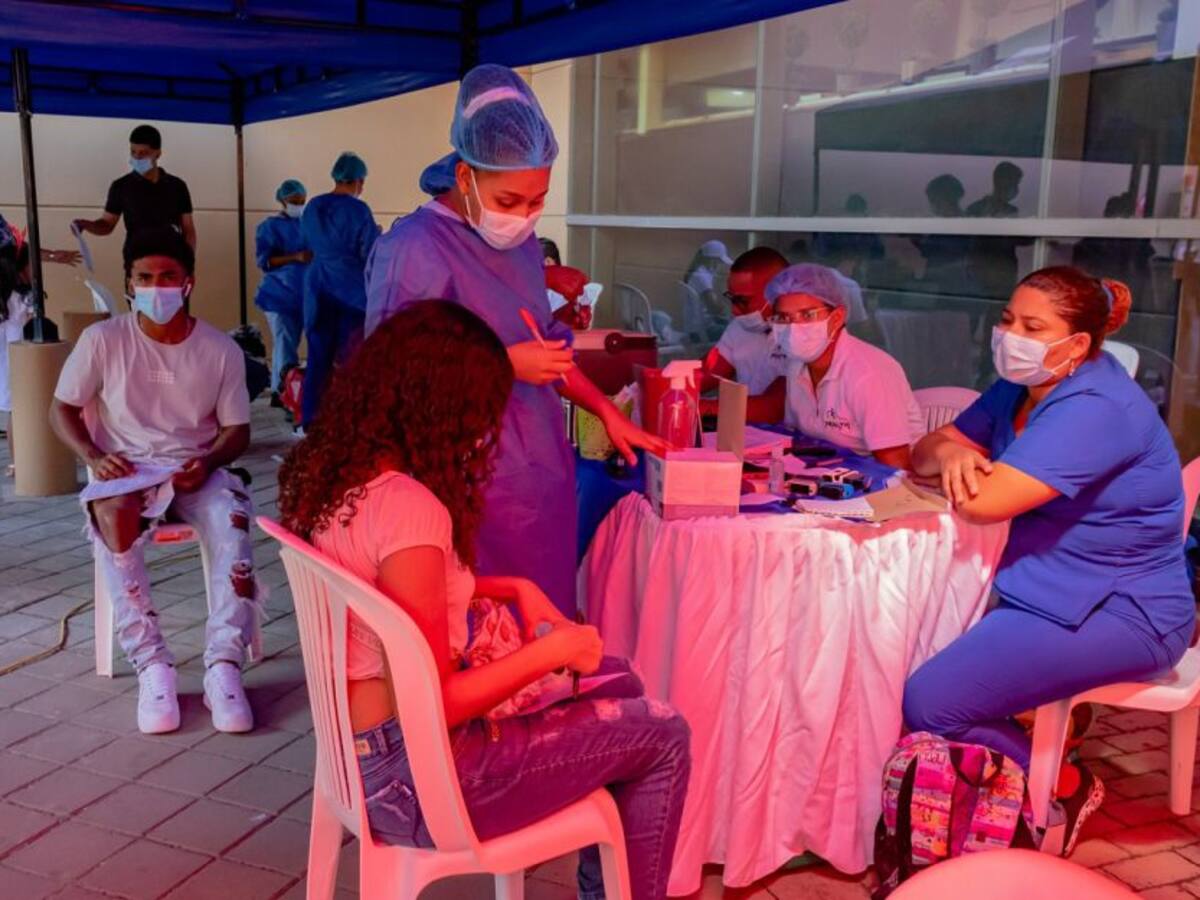 Pfizer-Day en Cartagena: 4.380 dosis aplicadas en el primer día
