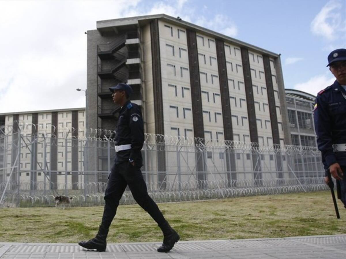 Guardián del Inpec responde por fuga de presos de La Picota