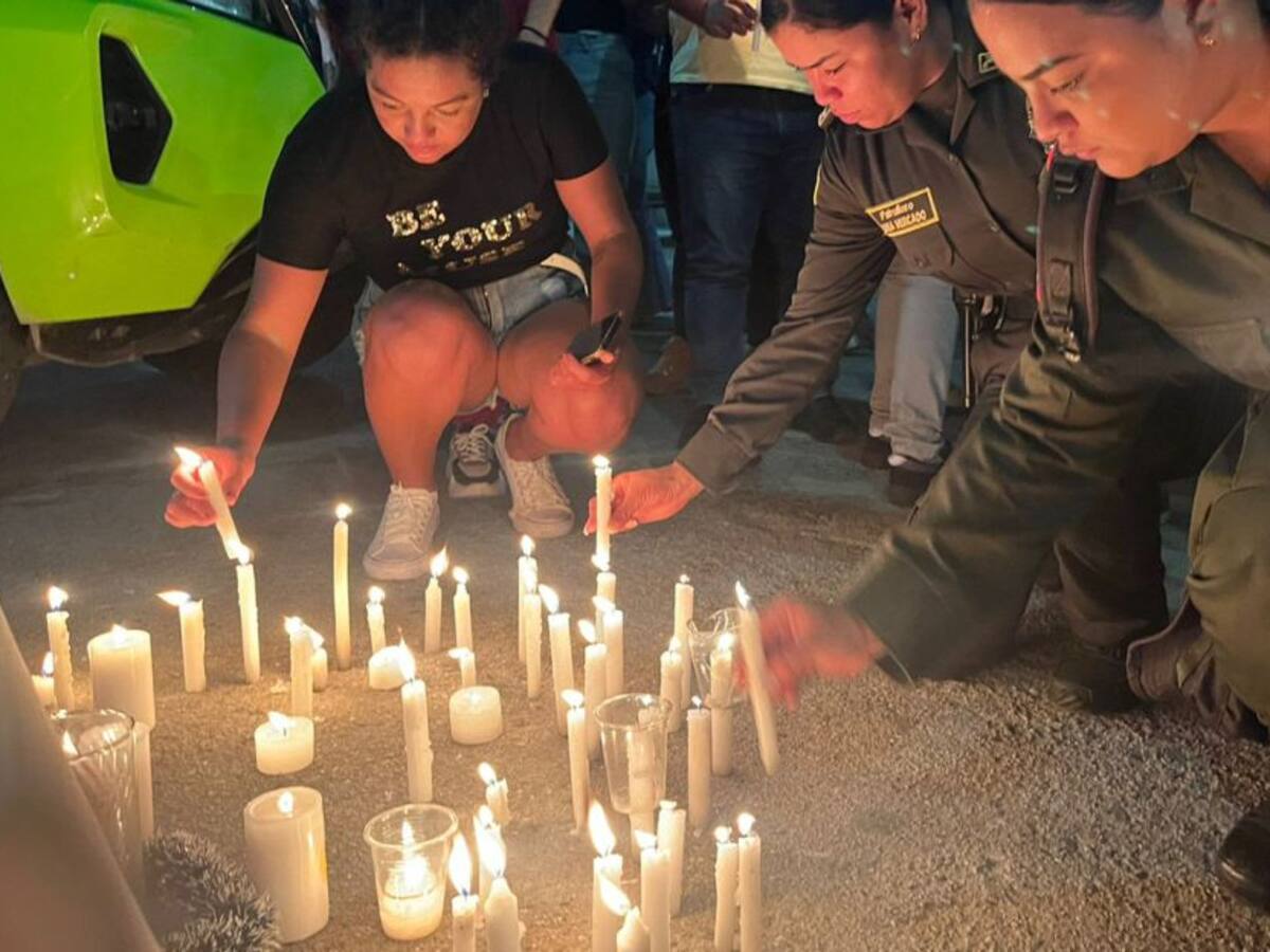 Realizan velatón en honor a policía asesinado en Ocaña
