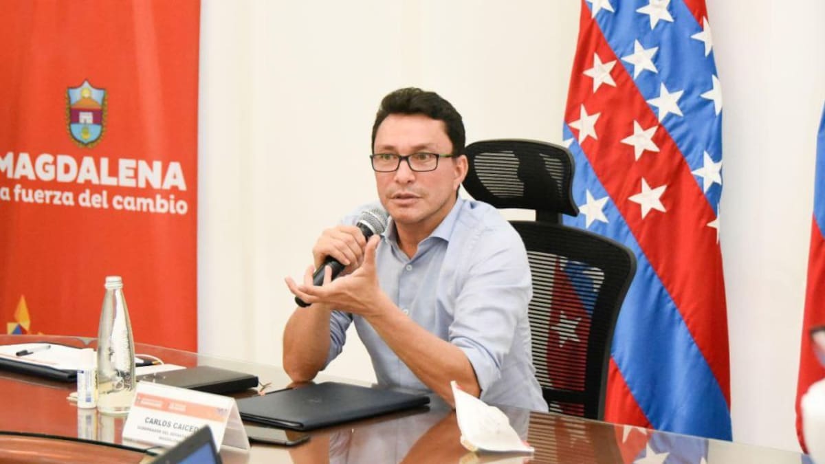 Abren proceso fiscal a Caicedo por transferencias de hospital