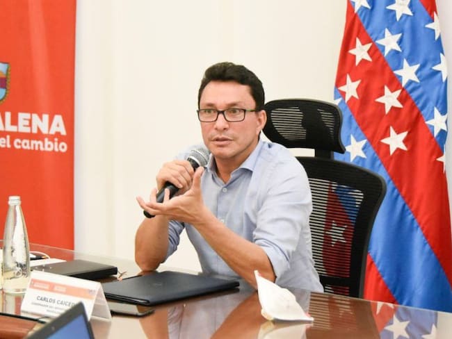 Abren proceso fiscal a Caicedo por transferencias de hospital