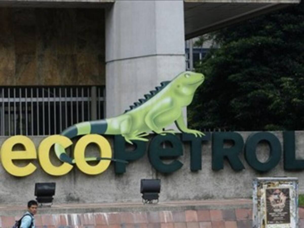 Denuncian falta de transparencia en negociaciones de Ecopetrol