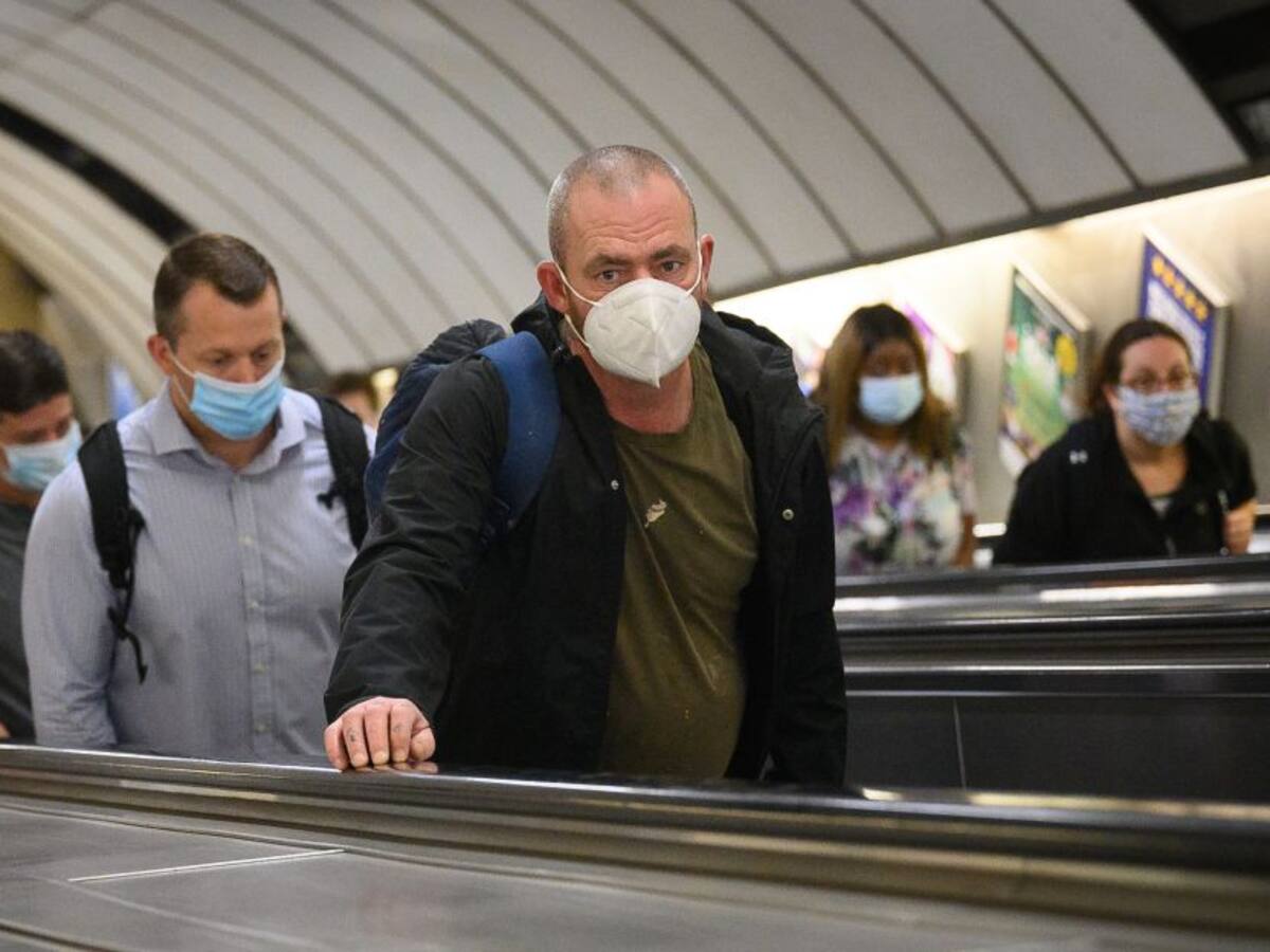 Reino Unido probará certificado de vacunación en abril