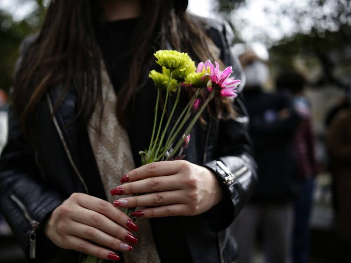 Realizan siembra de árboles en homenaje a víctimas de las protestas