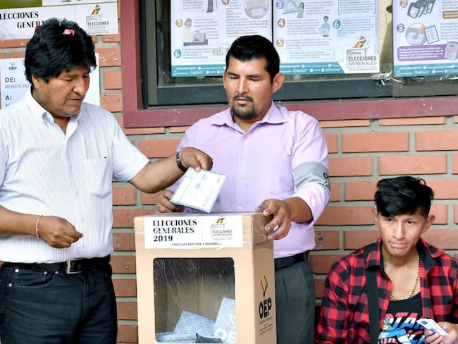Evo Morales expresa confianza en la votación presidencial boliviana