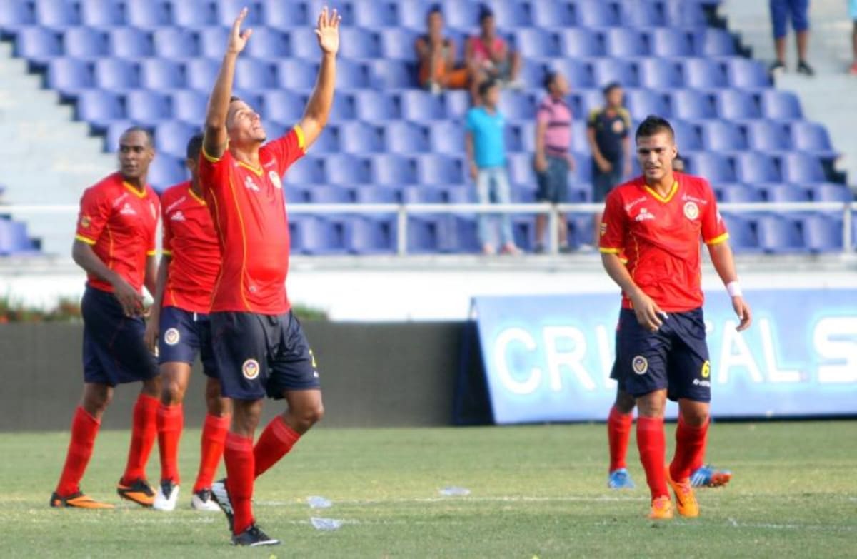 El segundo equipo de Barranquilla debutó con triunfo en la primera división del fútbol colombiano con goles de Cristian Fernandes(2) y Jhon Méndez.