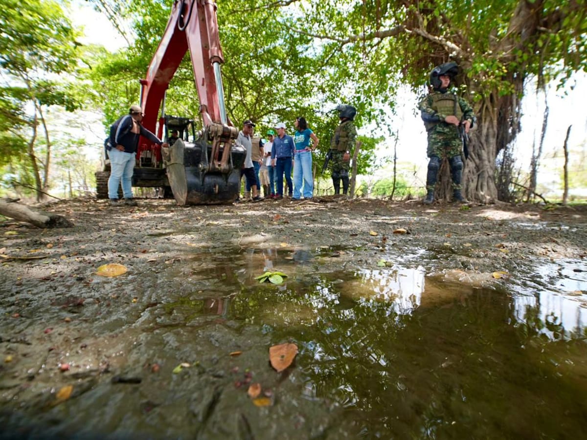 Derriban jarillones irregulares que mantenían aguas represadas en Cereté, Córdoba