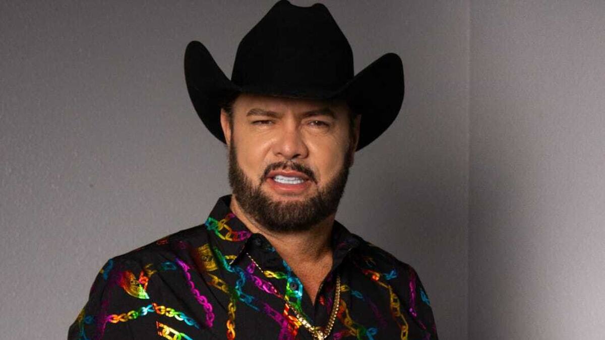 "Tengo que aguantar" del mexicano Francisco Javier