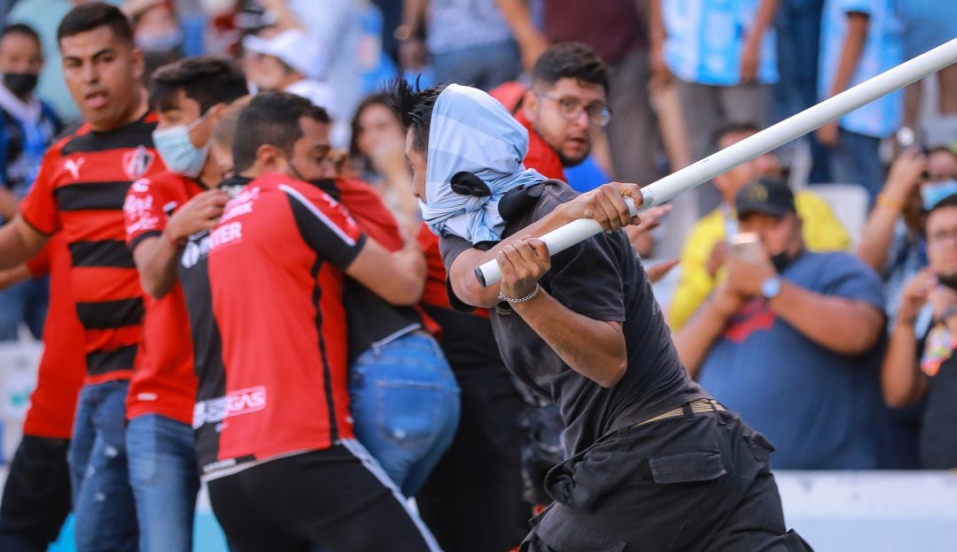Violencia en Querétaro vs Atlas