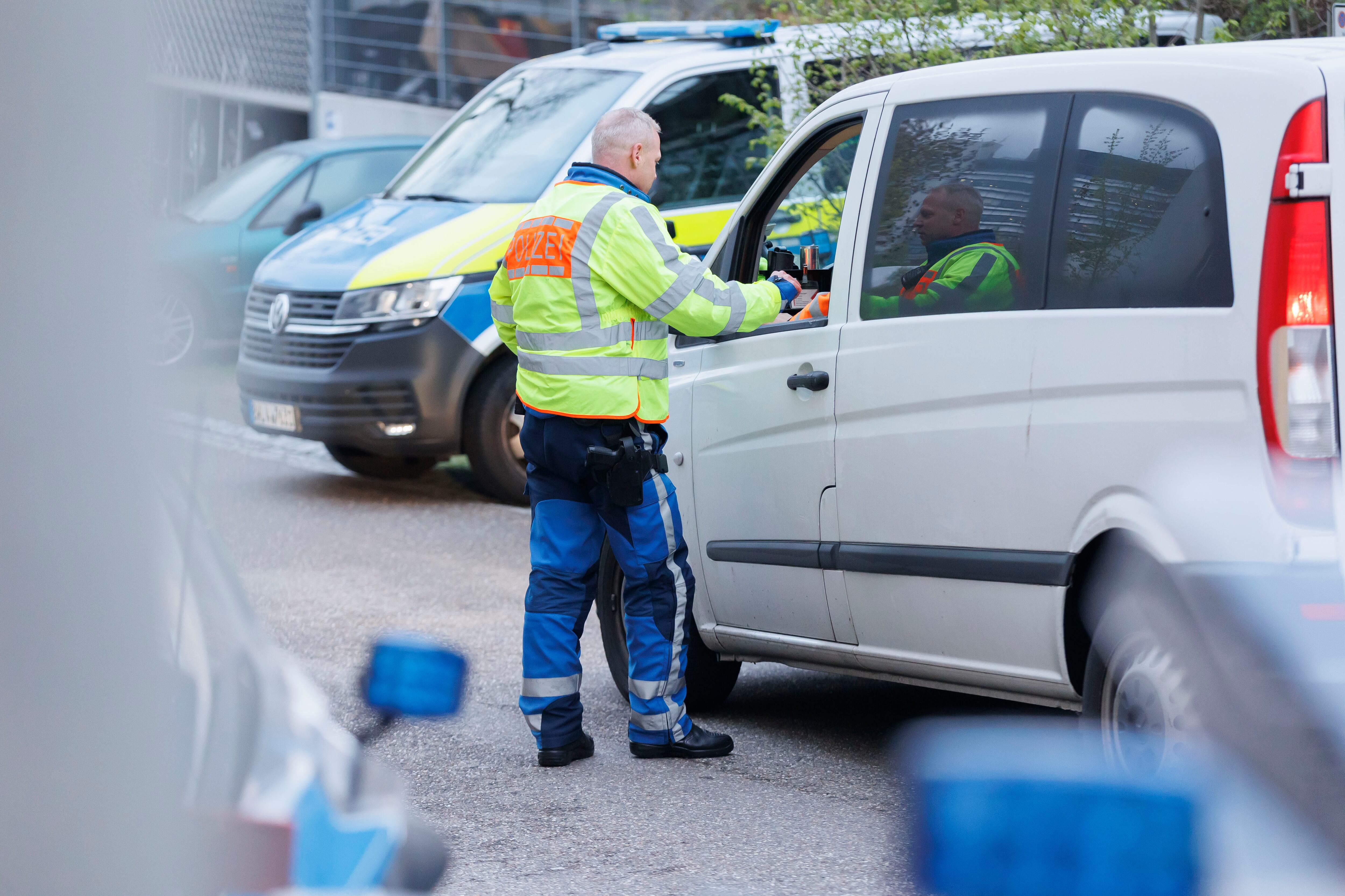 Detención de un vehículo por exceso de velocidad en la Unión Europea.
(Foto:    Julian Rettig/picture alliance via Getty Images)