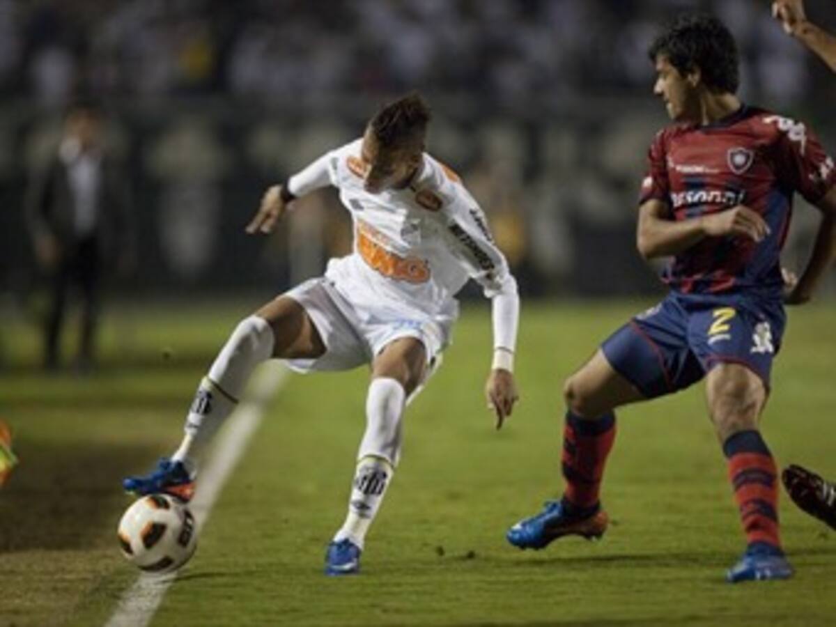 El Santos de Neymar se acerca a la final con victoria simple sobre Cerro