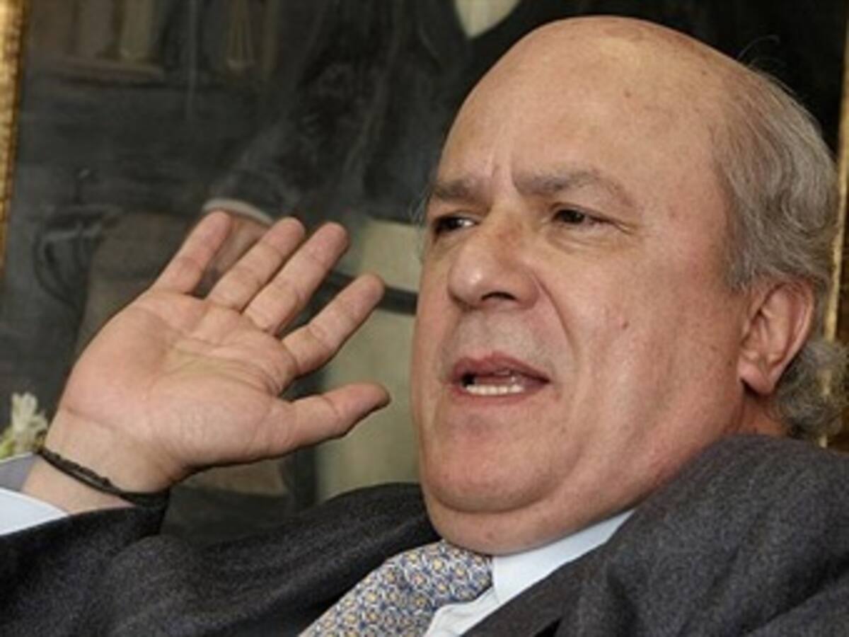 Abogado de magistrado Valencia explica denuncia contra el secretario de Prensa de la Casa de Nariño
