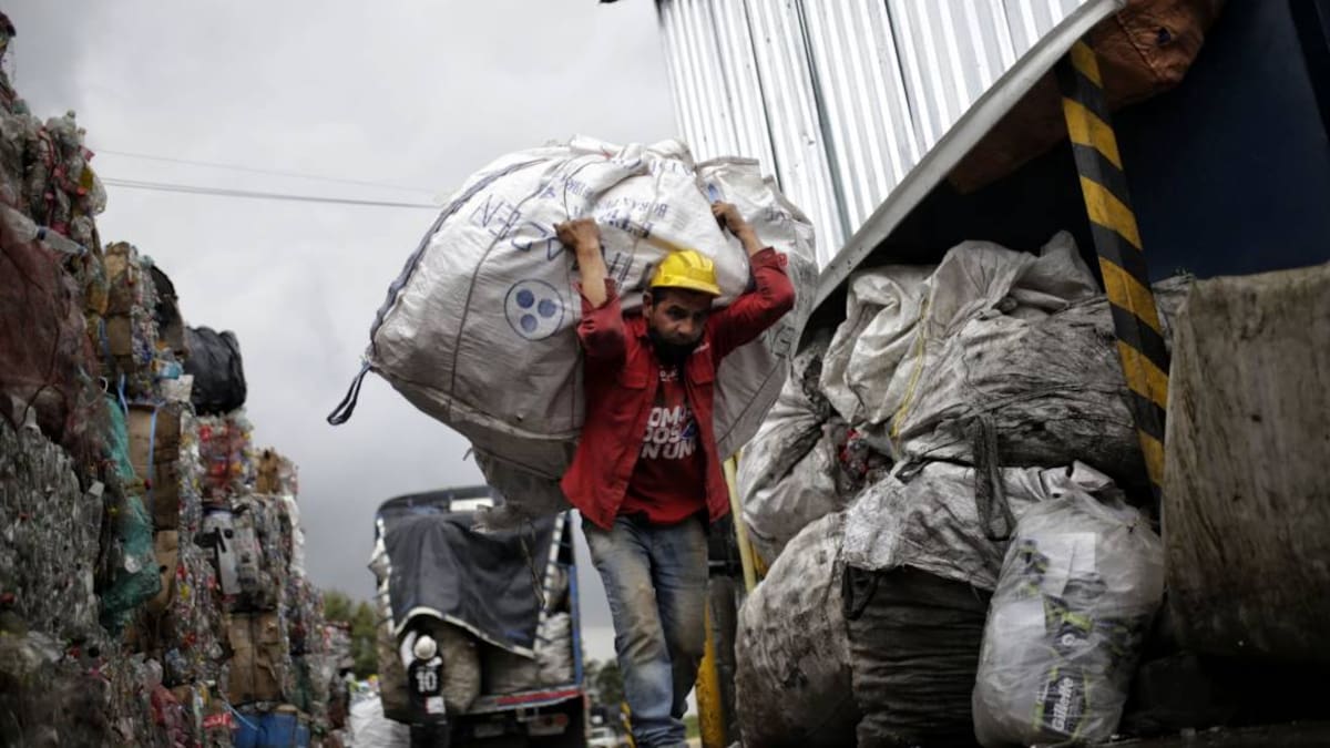 Distrito adelanta carnetización de población de carretilleros en Bogotá