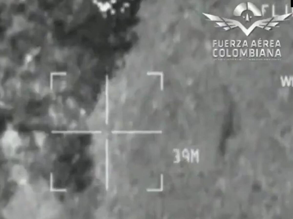 Así fue el bombardeo de la FAC contra disidencias en Antioquia