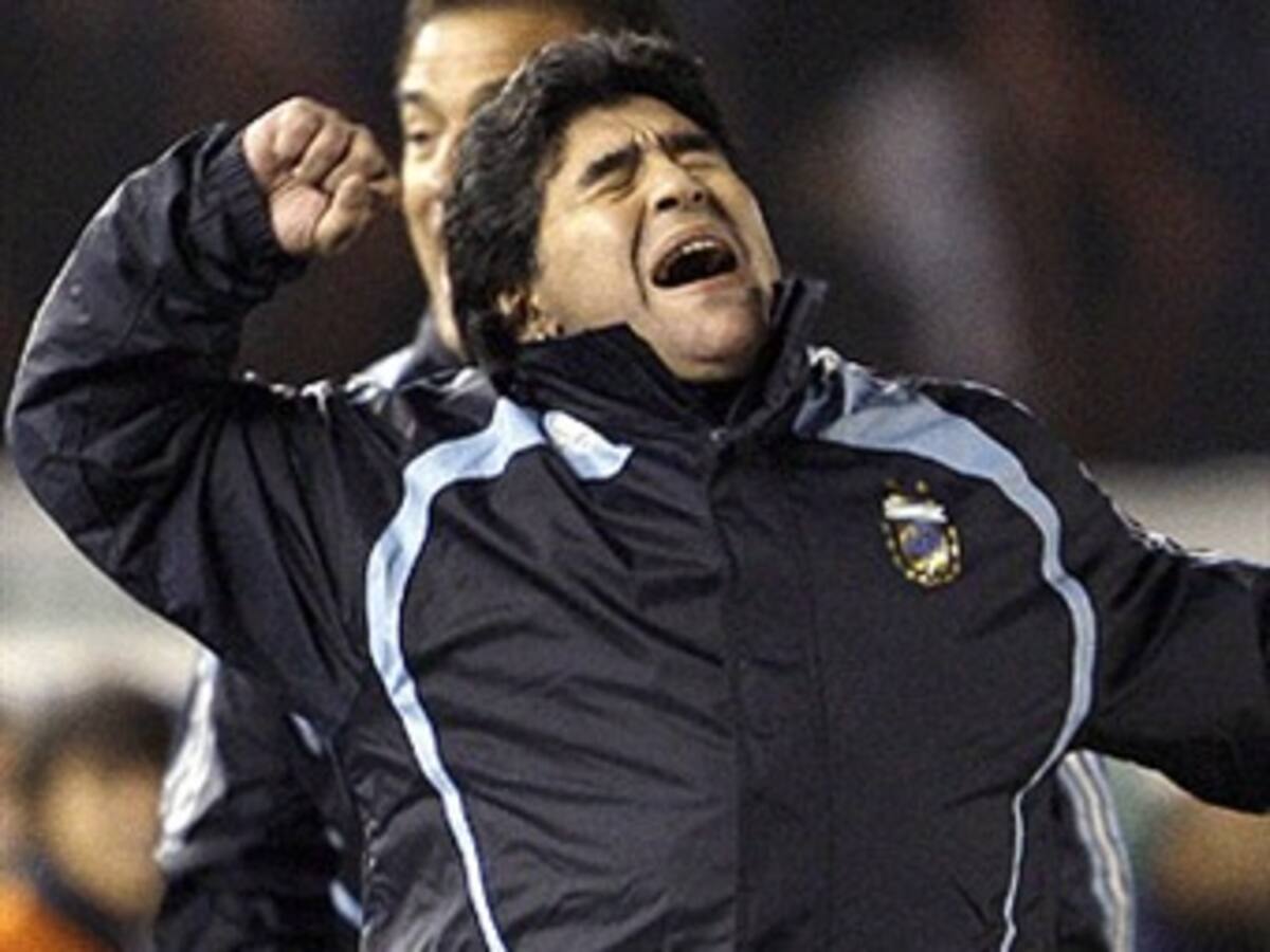 Maradona dice que no se disculpará con la prensa
