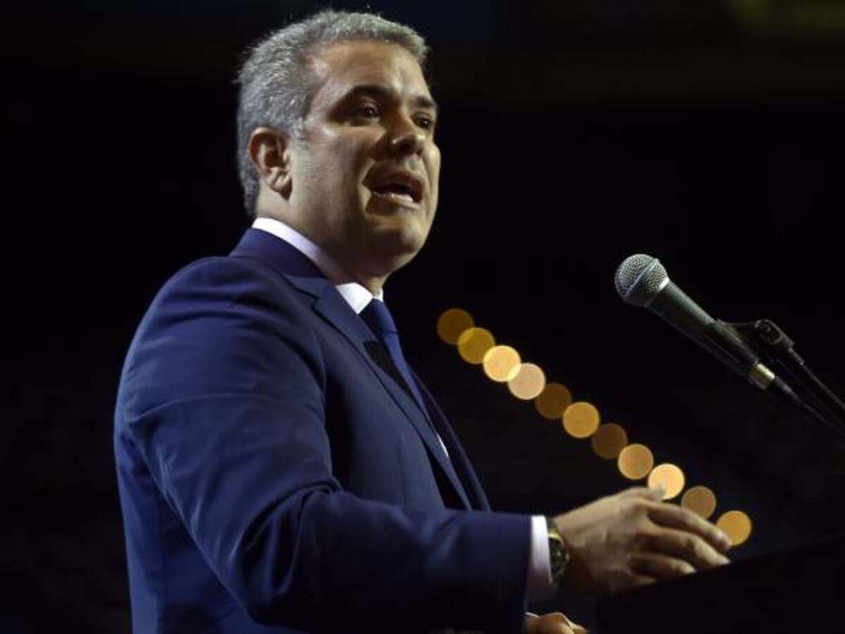 Duque pide no "satanizar" a la Fiscalía en choque con la JEP