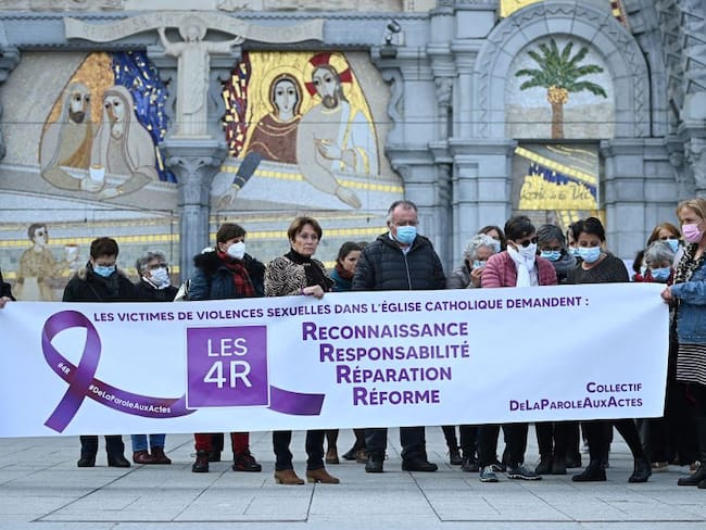Marchas por abusos de la iglesia en Francia