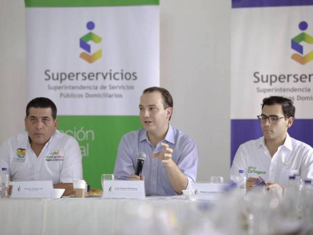 Superservicios y Defensoría del Pueblo se unirán por los derechos de los usuarios