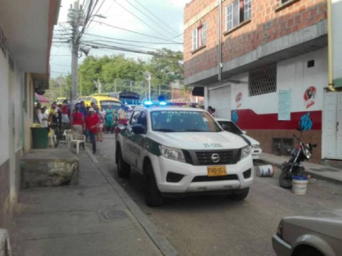 Por un piropo una mujer baleó a dos hombres