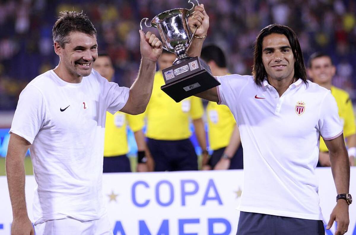 El encuentro de la Copa EuroAmericana resultó favorable al equipo del Principado, que con gol del búlgaro Dimitar Berbatov derrotó a Junior Metropolitano de Barranquilla.