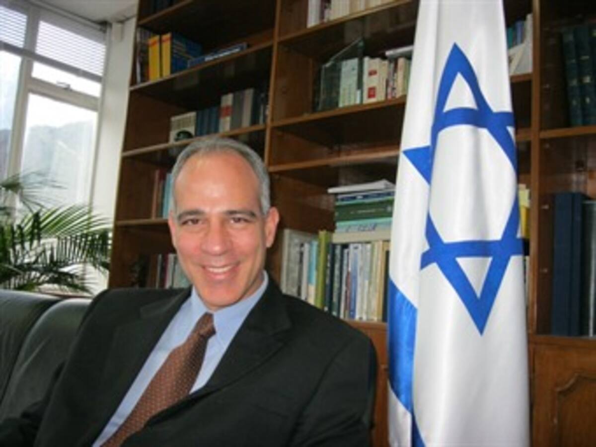 Israel responderá cada ataque del grupo palestino Hamás mientras siga atacando civiles en Gaza: Embajador