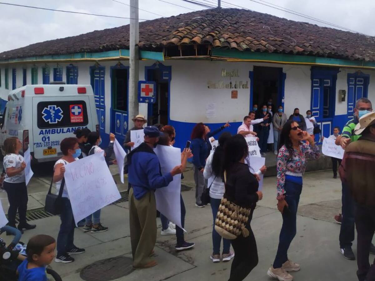 Turismo sin salud es mejor un ataúd, protesta por hospital, Salento,Quindío